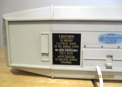 1968 Motorola Solid State Portable 8-Track Player CS705 - s l1600 2